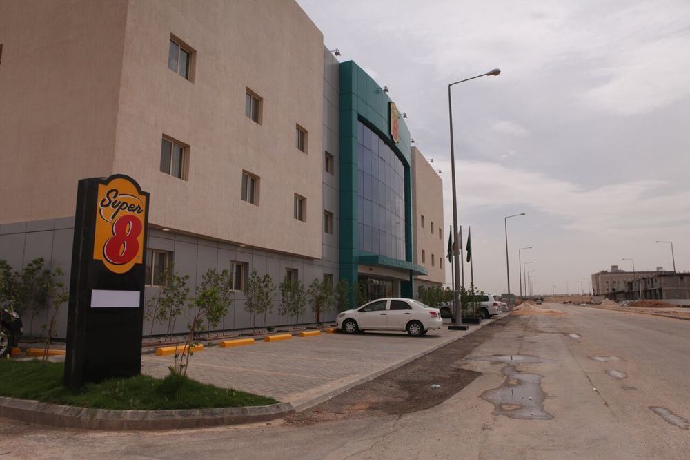 فندق سوبر 8 باي ويندام الرياض المظهر الخارجي الصورة